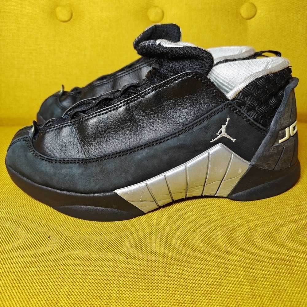 Nike Air Jordan Retro 15 Black Silver Basketball Sneakers Youth She Size 5Y
